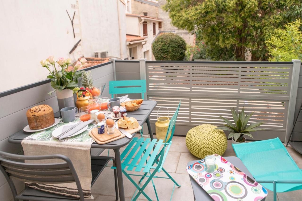 Suite Oisivete Avec Terrasse Vue Sur Patio Et Clim Montpellier Buitenkant foto
