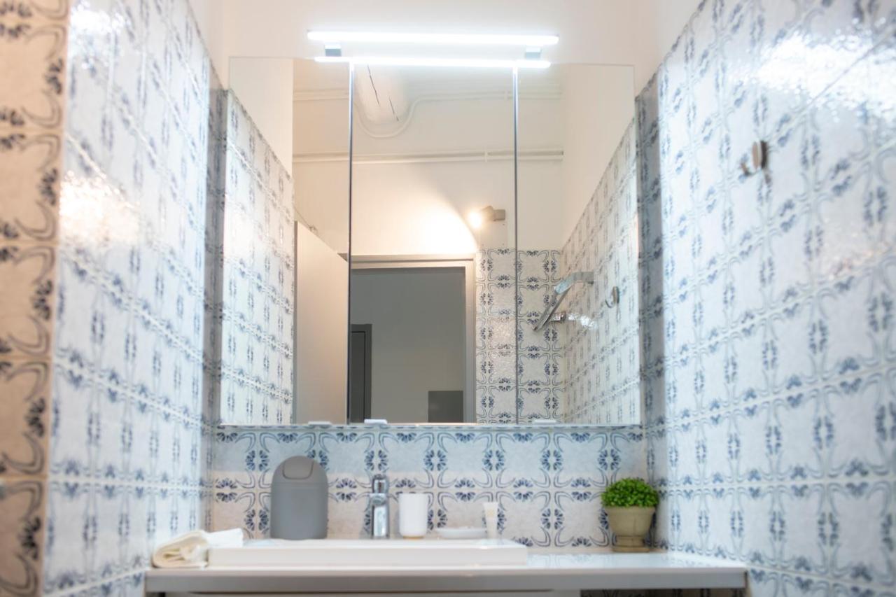 Suite Oisivete Avec Terrasse Vue Sur Patio Et Clim Montpellier Buitenkant foto