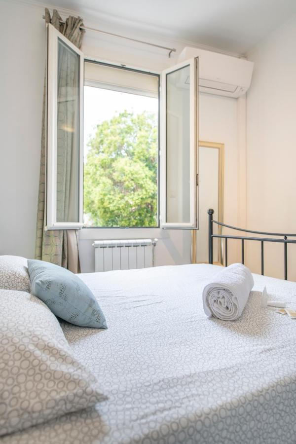 Suite Oisivete Avec Terrasse Vue Sur Patio Et Clim Montpellier Buitenkant foto
